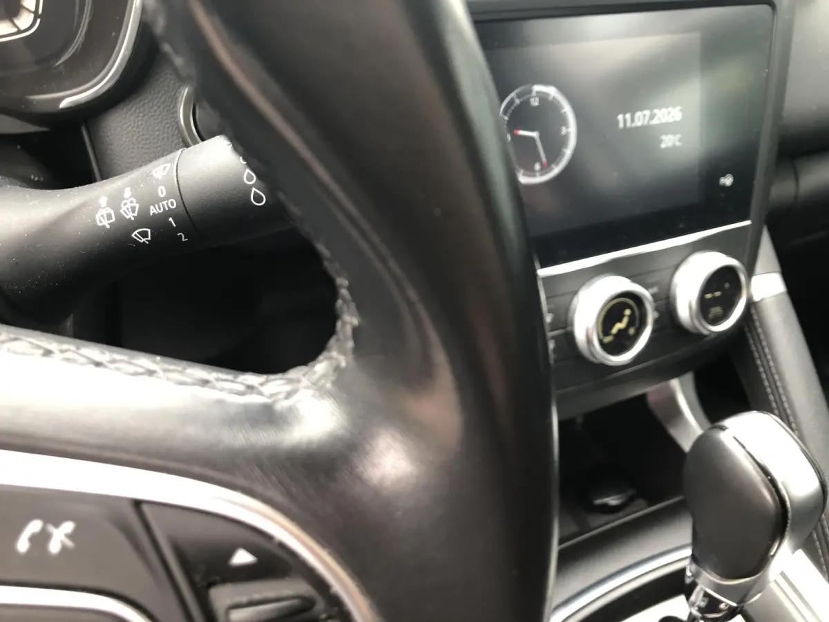 1.3 TCe 160PK Intens Automaat NAVI|CLIMATE|CAMERA|APPLE/ANDROID|PDC|STOELVERWARMING|DAB|18"
