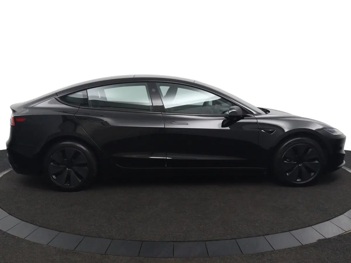 Premium Long Range AWD 78 kWh | Panoramadak | Stoelventilatie | Stoelverwarming | Adaptive Cruise | Navigatie |