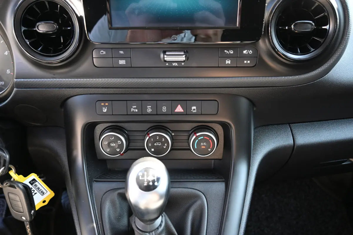 110 CDI L1 Pro 3-Zits, Camera, Apple Carplay/Android Auto