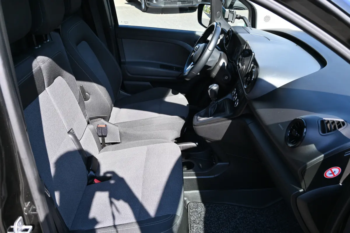 110 CDI L1 Pro 3-Zits, Camera, Apple Carplay/Android Auto