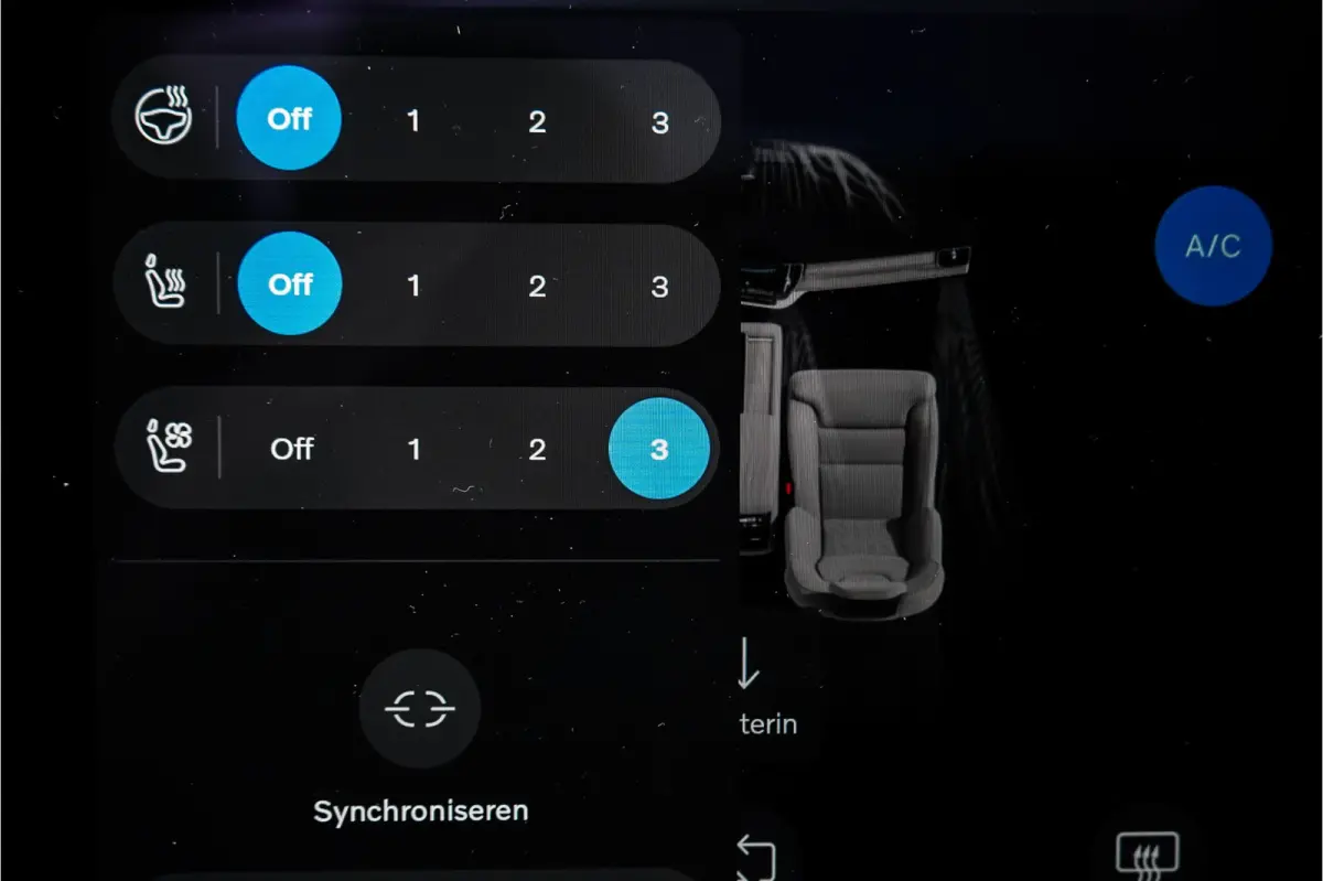 2.0 T8 Plug-in AWD Ultra Black 7p Model 2027 B&W Pano Massage Stoelventilatie Trekhaak