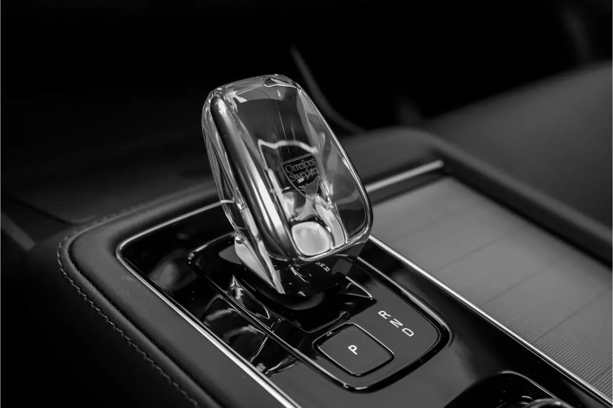 2.0 T8 Plug-in AWD Ultra Black 7p Model 2027 B&W Pano Massage Stoelventilatie Trekhaak