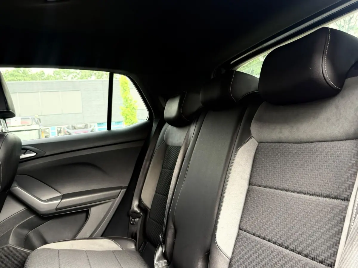 1.0 TSI Style Business R