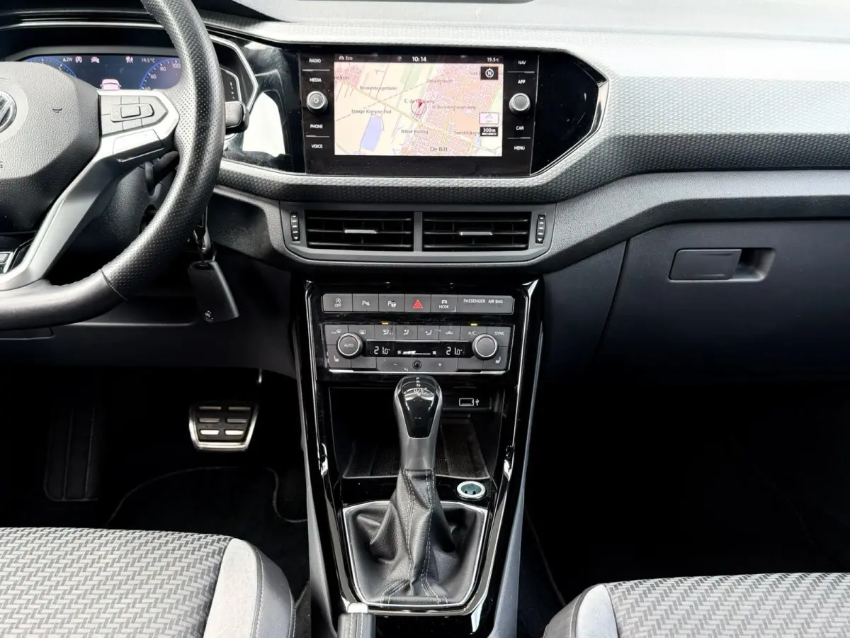 1.0 TSI Style Business R