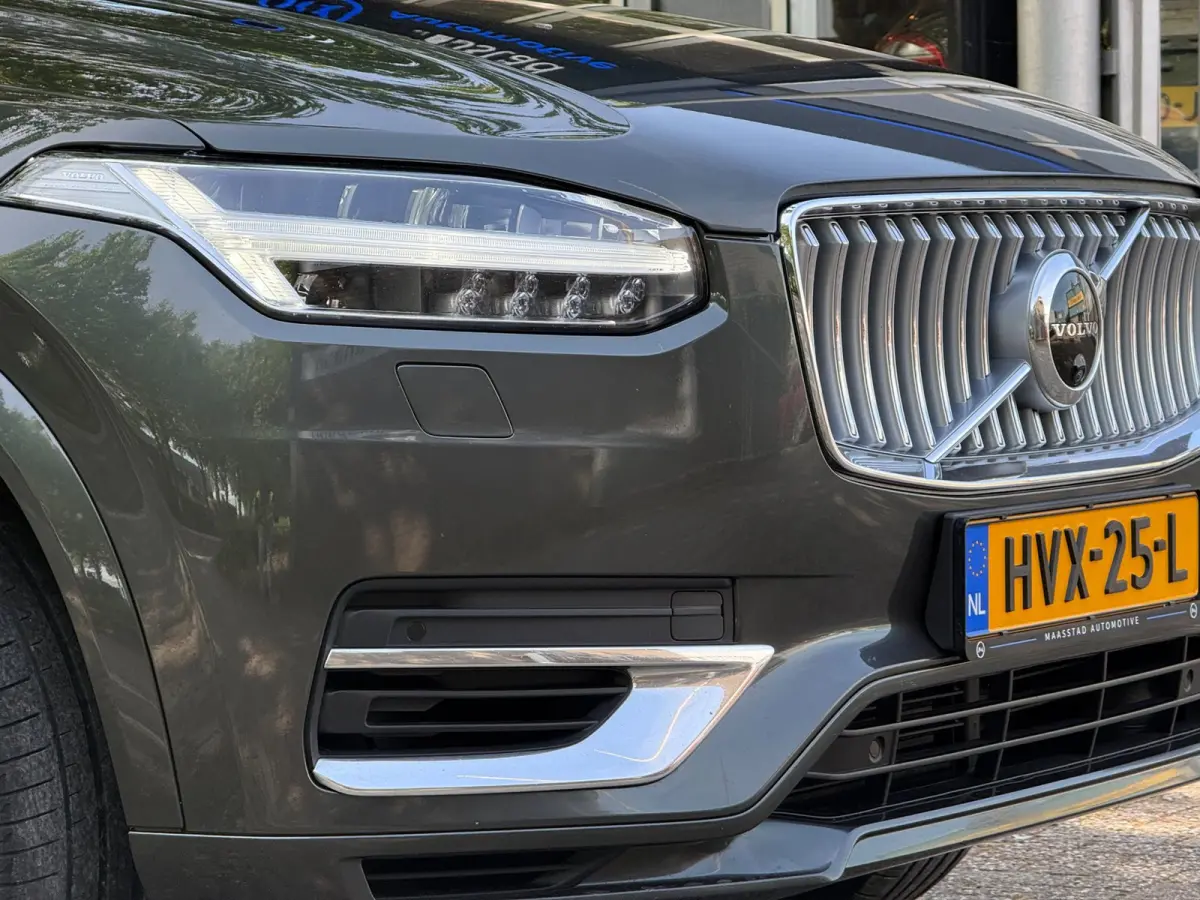 2.0 T8 Recharge AWD Plug in Hybrid Dealer onderhouden 7- Zits