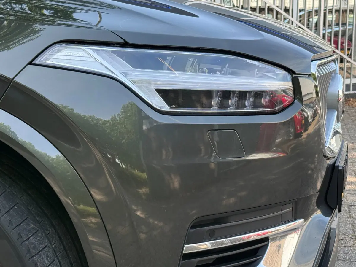2.0 T8 Recharge AWD Plug in Hybrid Dealer onderhouden 7- Zits