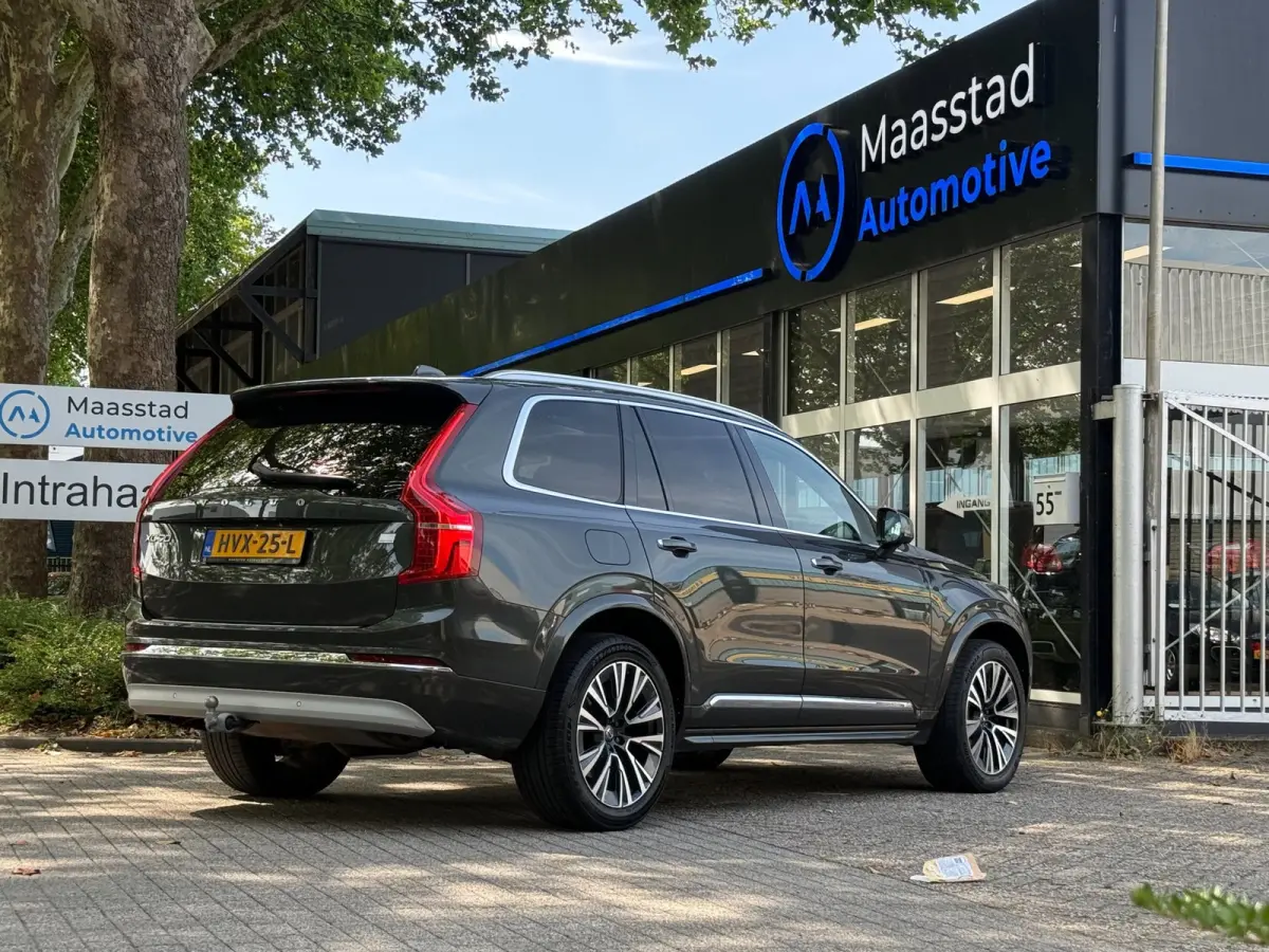 2.0 T8 Recharge AWD Plug in Hybrid Dealer onderhouden 7- Zits