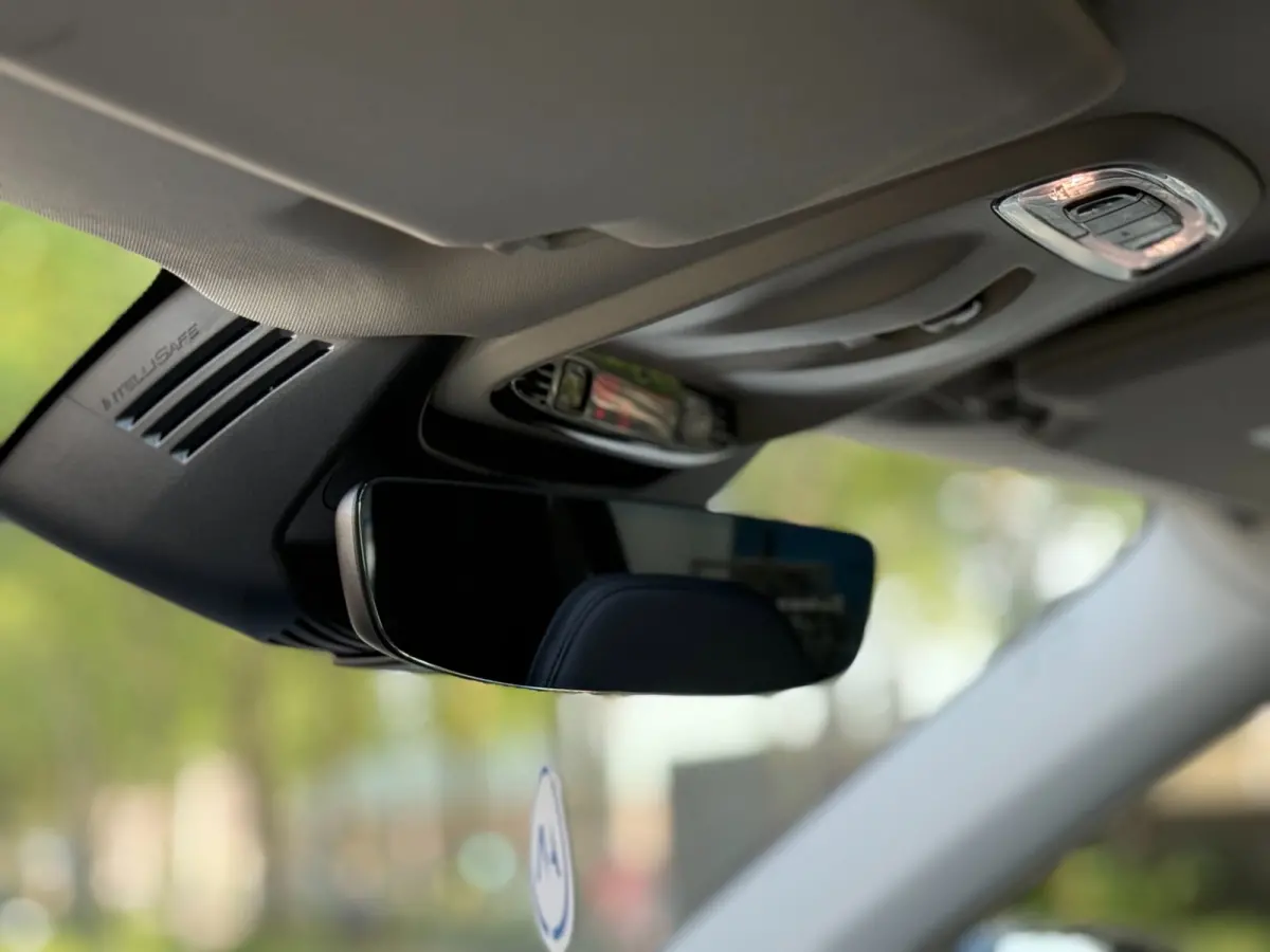 2.0 T8 Recharge AWD Plug in Hybrid Dealer onderhouden 7- Zits
