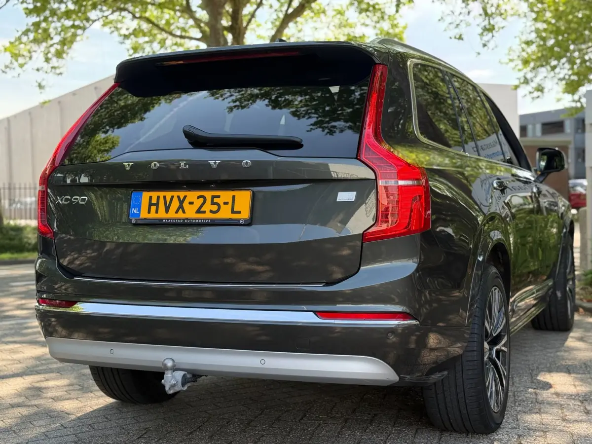 2.0 T8 Recharge AWD Plug in Hybrid Dealer onderhouden 7- Zits