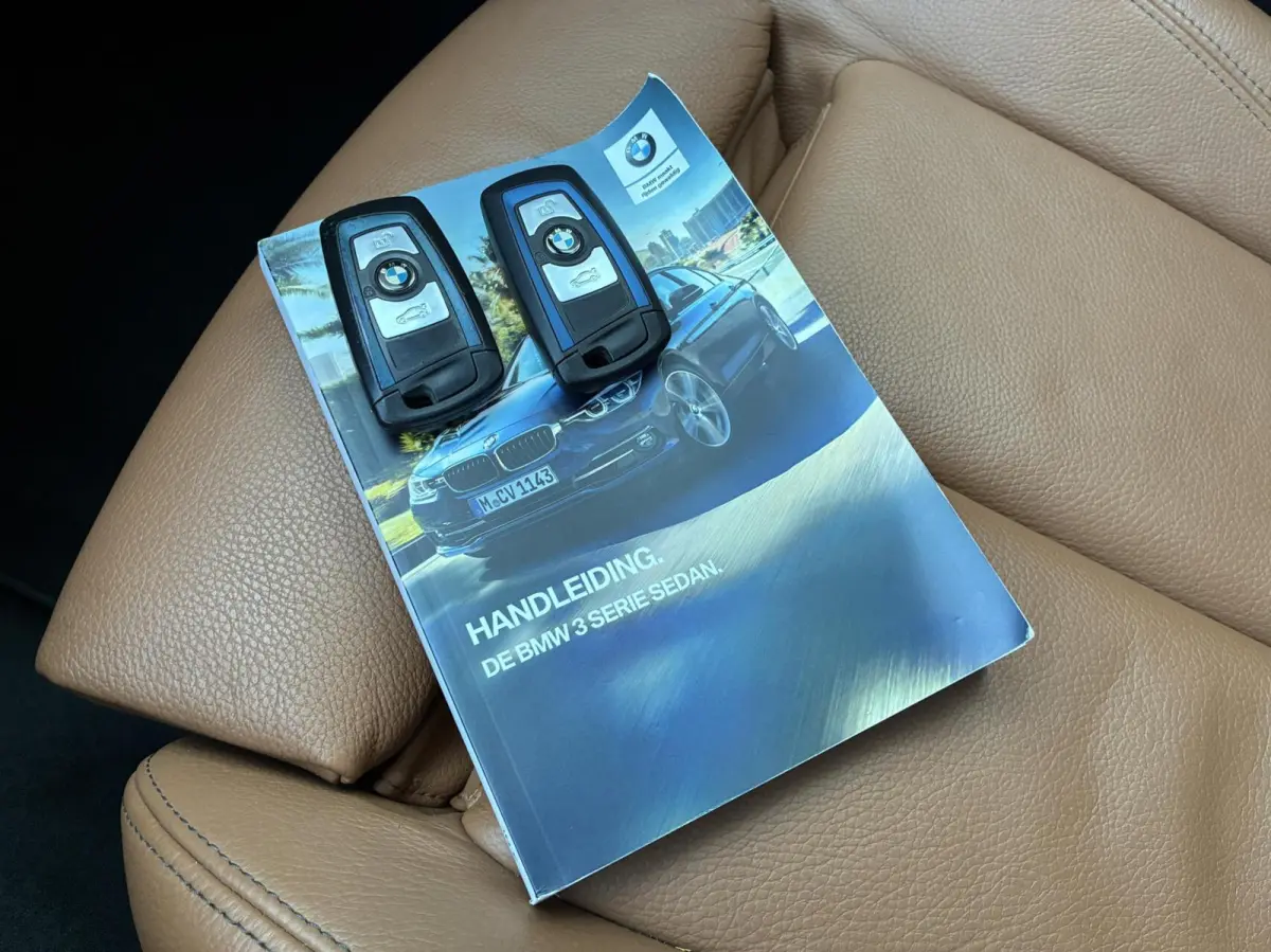320i M Sport Edition Autom Leer Navi Led Schuifd Cruise Sportstoelen Nl Auto Vol Opties 2 De eigenaar Perfecte Staat