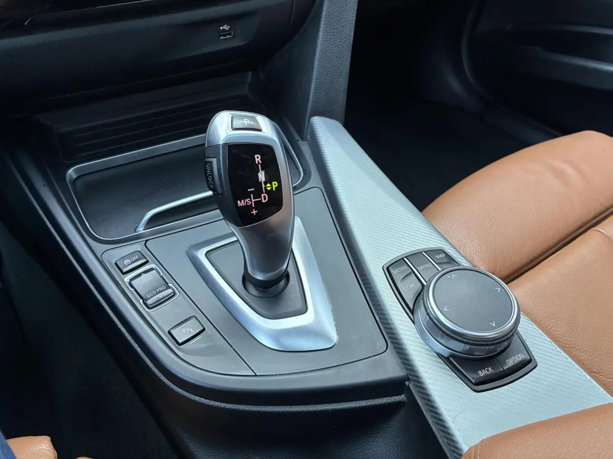 320i M Sport Edition Autom Leer Navi Led Schuifd Cruise Sportstoelen Nl Auto Vol Opties 2 De eigenaar Perfecte Staat