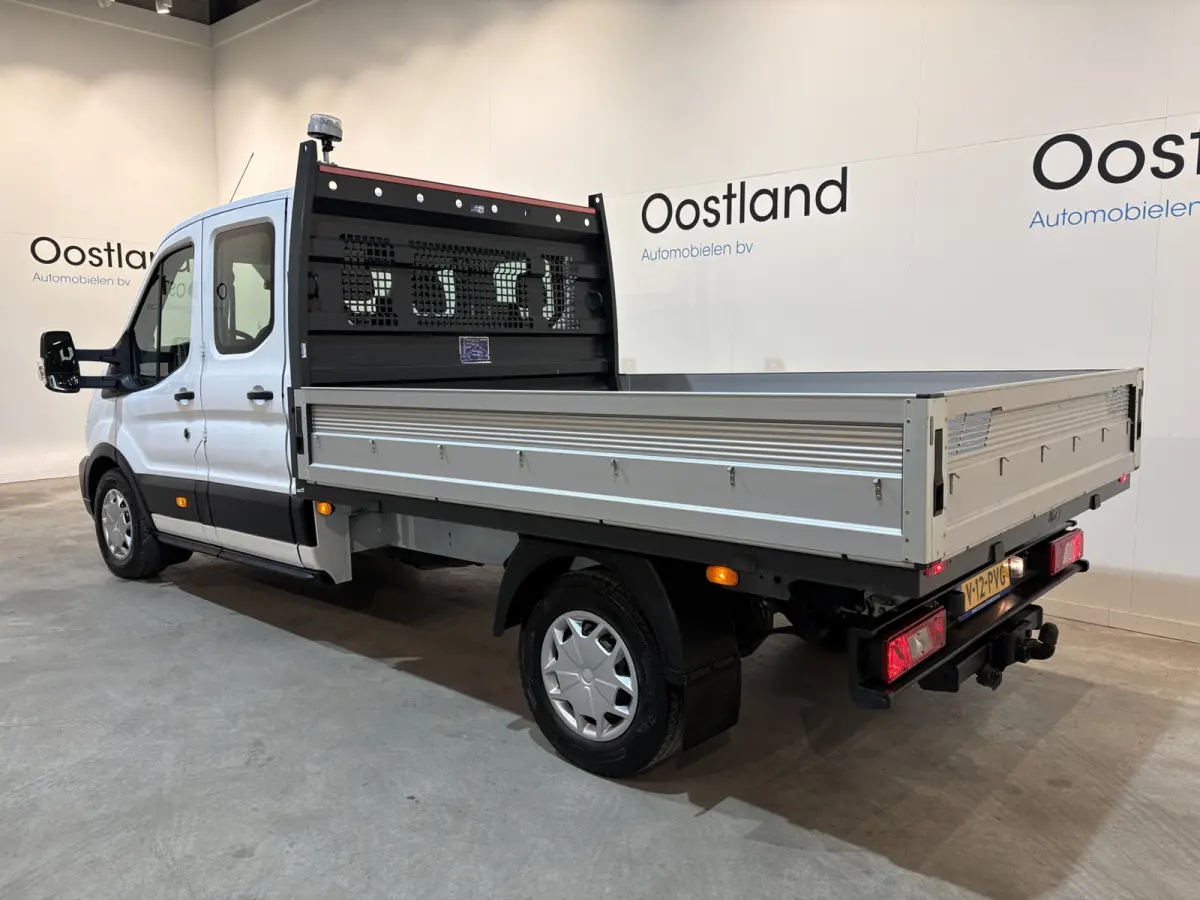350 2.0 TDCI L3H1 DC Trend 4x4 / Open Laadbak / Dubbel Cabine 6 pers. / Airco / Trekhaak 2,8T / 54.500 KM !!