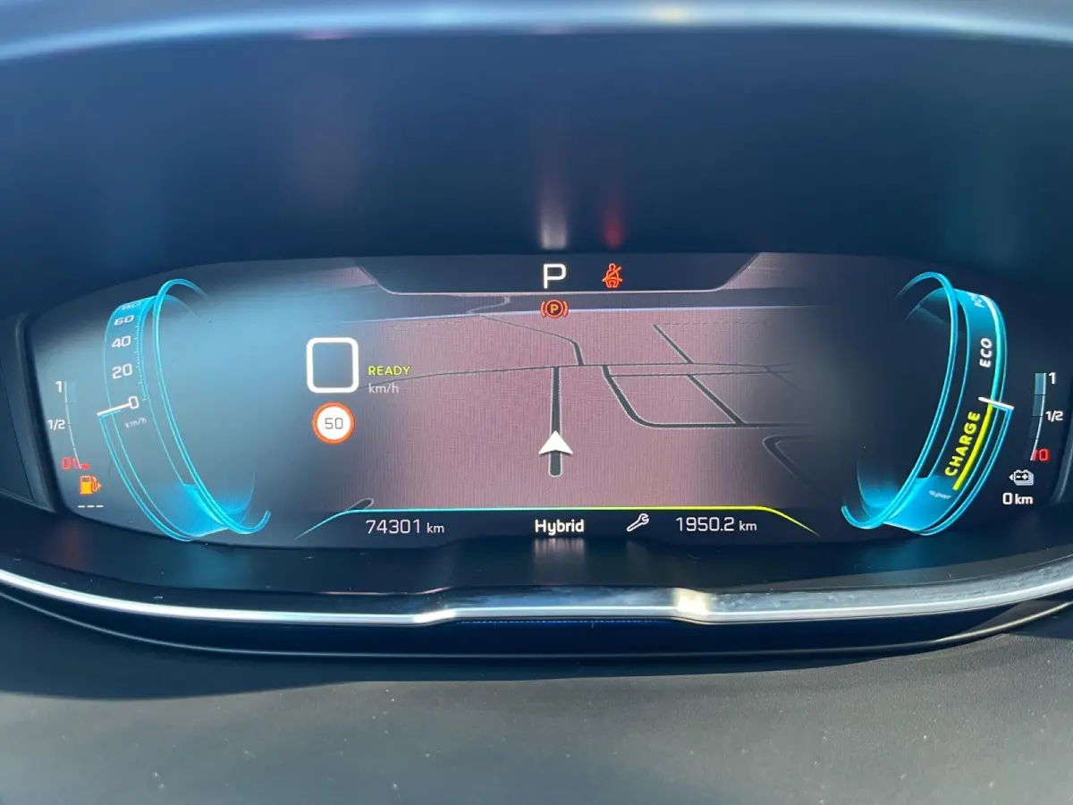 1.6 HYbrid 225 Allure Pack Business | Camera | Apple Carplay en Android Auto | Navigatie | Dodehoek detectie