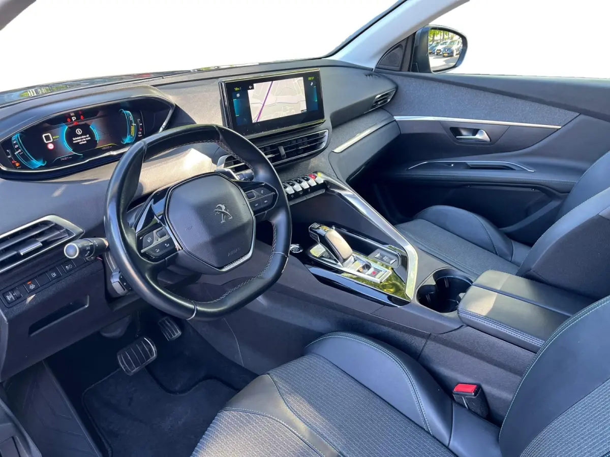 1.6 HYbrid 225 Allure Pack Business | Camera | Apple Carplay en Android Auto | Navigatie | Dodehoek detectie