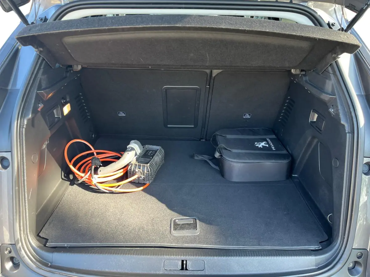 1.6 HYbrid 225 Allure Pack Business | Camera | Apple Carplay en Android Auto | Navigatie | Dodehoek detectie