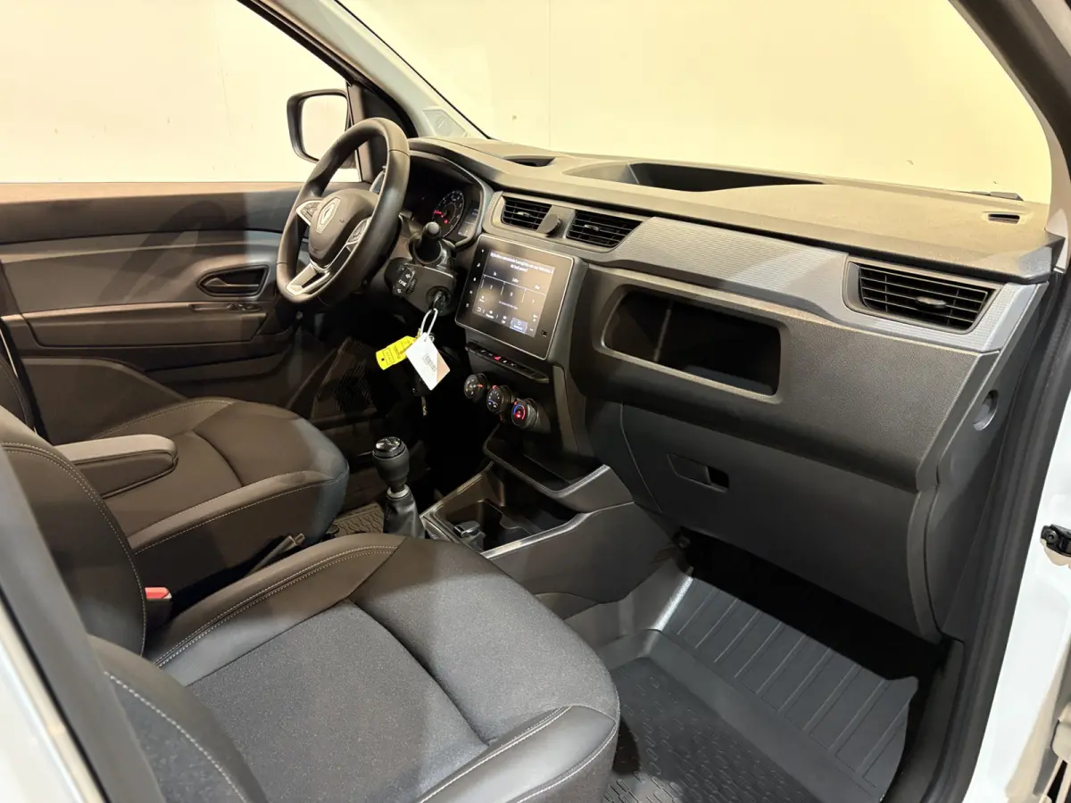 1.3 TCe 100 Comfort Benzine / Airco / Cruise / Navigatie / 11.500 KM !!
