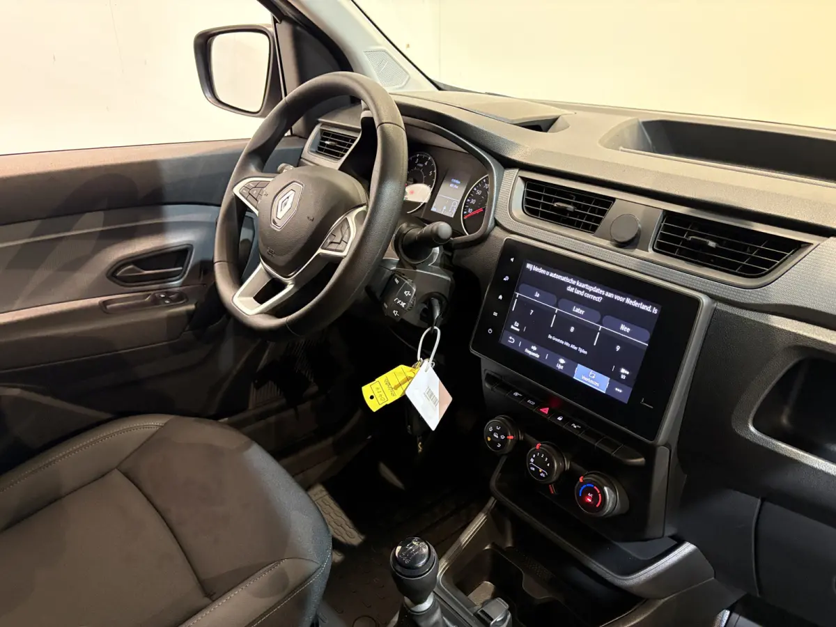 1.3 TCe 100 Comfort Benzine / Airco / Cruise / Navigatie / 11.500 KM !!