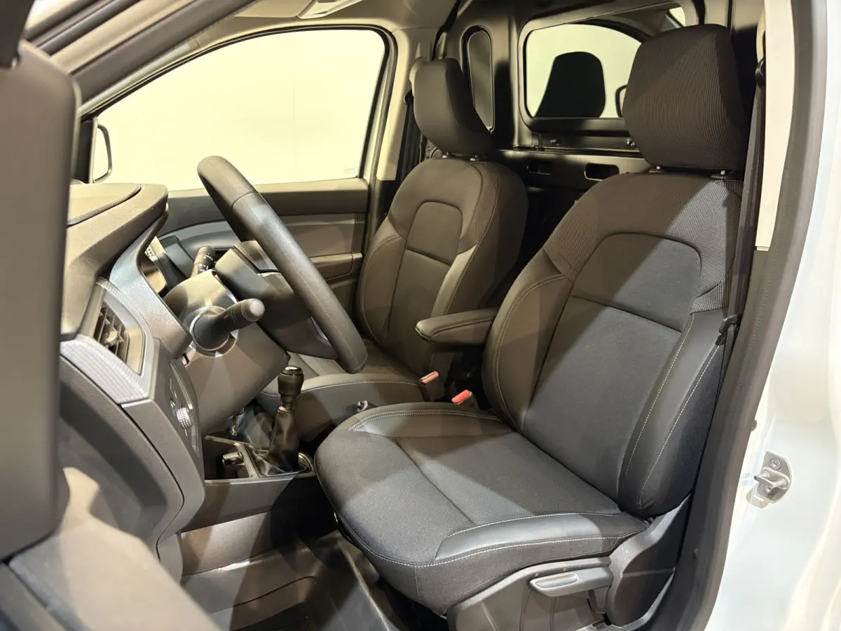 1.3 TCe 100 Comfort Benzine / Airco / Cruise / Navigatie / 11.500 KM !!