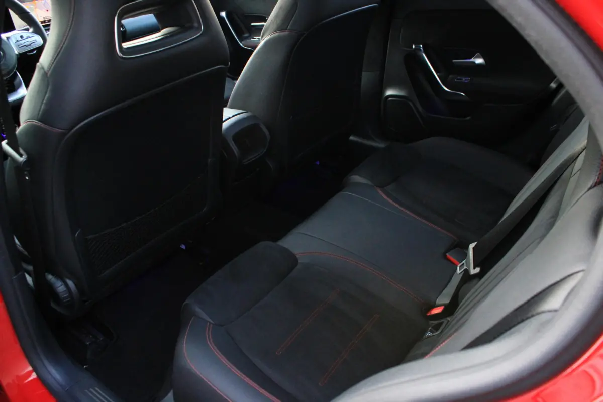 200 AMG Pano | Widescreen | Sfeerverlichting | Augmented Reality | 19" AMG | A45 Uitlaat | LED | Night