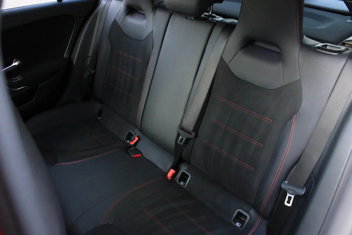 200 AMG Pano | Widescreen | Sfeerverlichting | Augmented Reality | 19" AMG | A45 Uitlaat | LED | Night