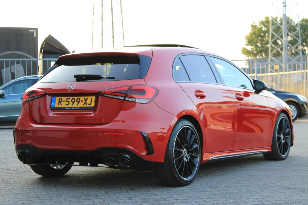 200 AMG Pano | Widescreen | Sfeerverlichting | Augmented Reality | 19" AMG | A45 Uitlaat | LED | Night