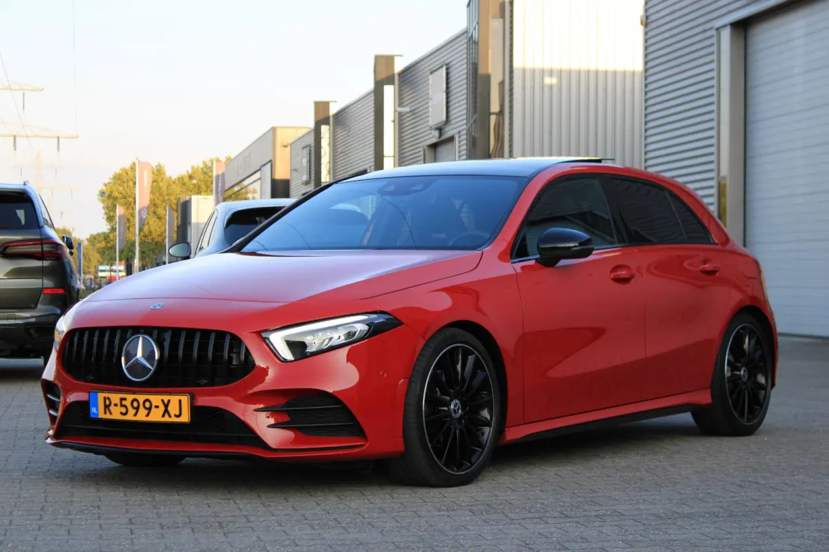 200 AMG Pano | Widescreen | Sfeerverlichting | Augmented Reality | 19" AMG | A45 Uitlaat | LED | Night