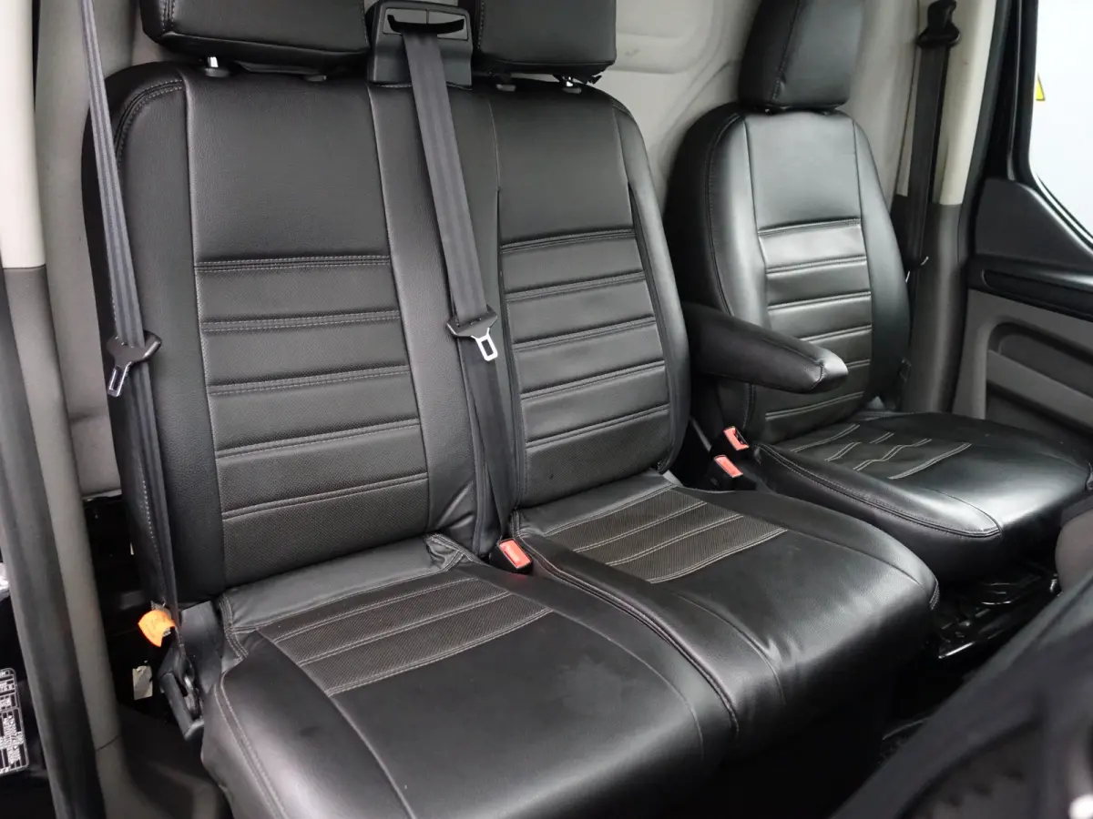 320 2.0 TDCI Euro 6 ST Line Aut- 3 Pers, Carplay, Android Auto,  Xenon Led, Dakrails, Cruise