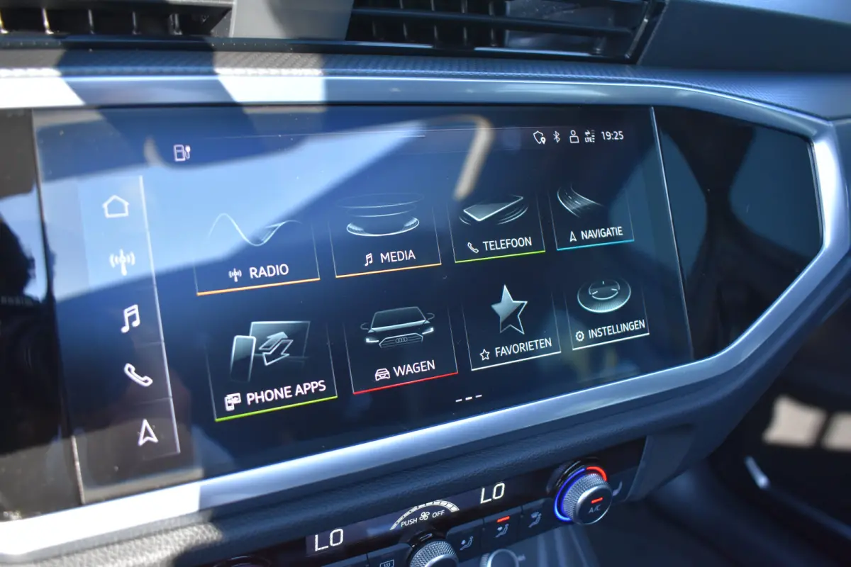 45 TFSI e S edition | S-Line in- en exterieur | Schuif-kanteldak | Dode hoek detectie | Bang & Olufsen soundsystem | Keyless | Parkeer pakket