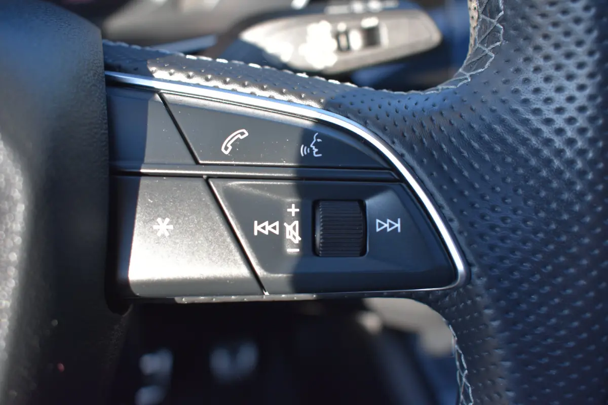 45 TFSI e S edition | S-Line in- en exterieur | Schuif-kanteldak | Dode hoek detectie | Bang & Olufsen soundsystem | Keyless | Parkeer pakket