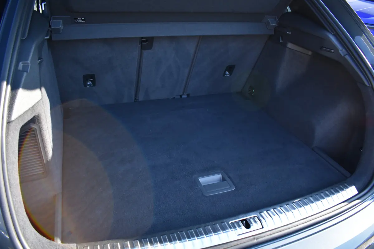 45 TFSI e S edition | S-Line in- en exterieur | Schuif-kanteldak | Dode hoek detectie | Bang & Olufsen soundsystem | Keyless | Parkeer pakket