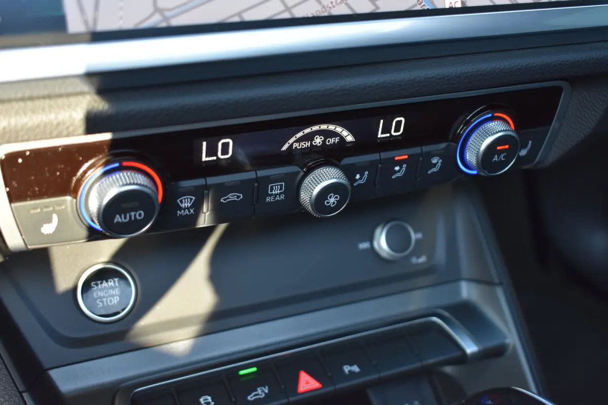 45 TFSI e S edition | S-Line in- en exterieur | Schuif-kanteldak | Dode hoek detectie | Bang & Olufsen soundsystem | Keyless | Parkeer pakket