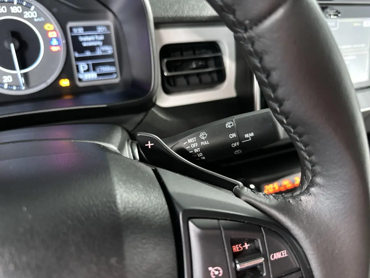 1.2 Smart Hybrid Style Automaat | Camera