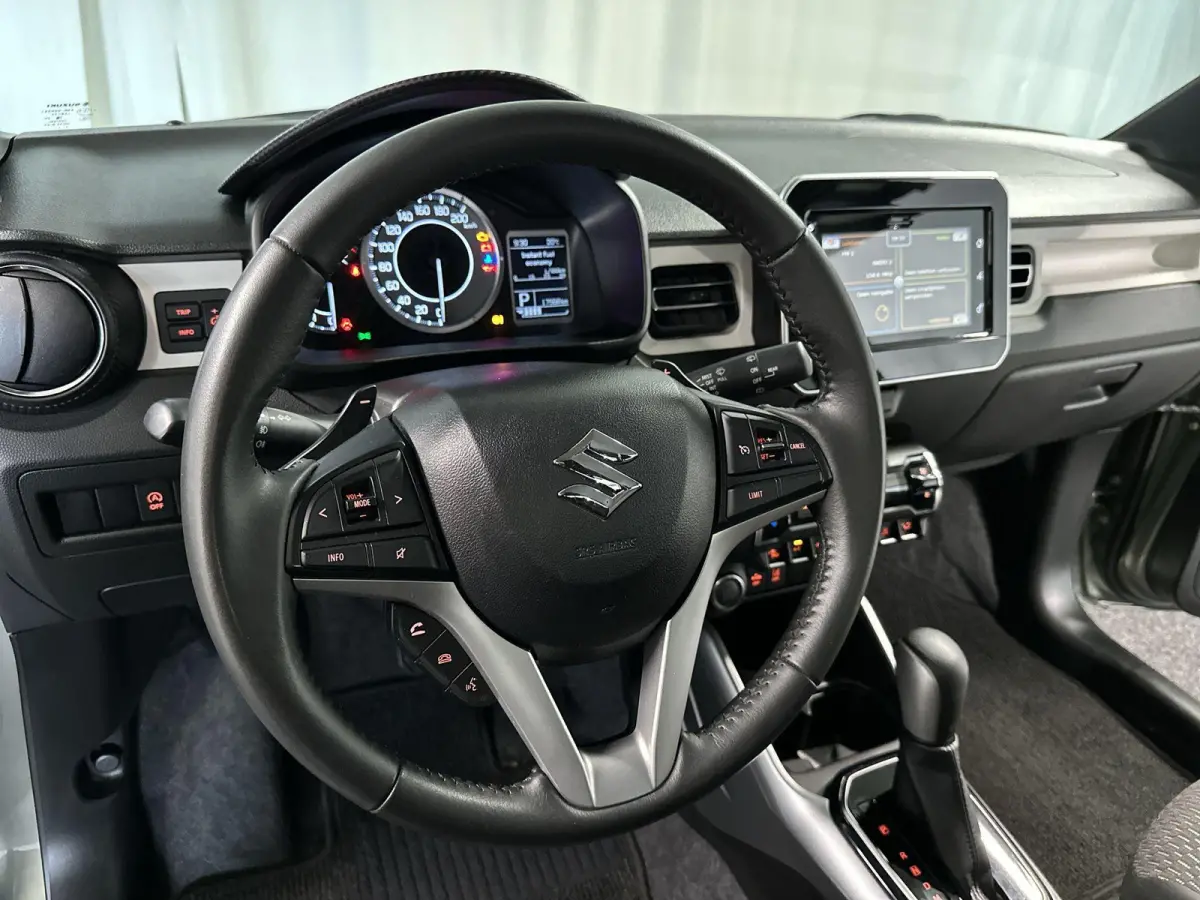 1.2 Smart Hybrid Style Automaat | Camera