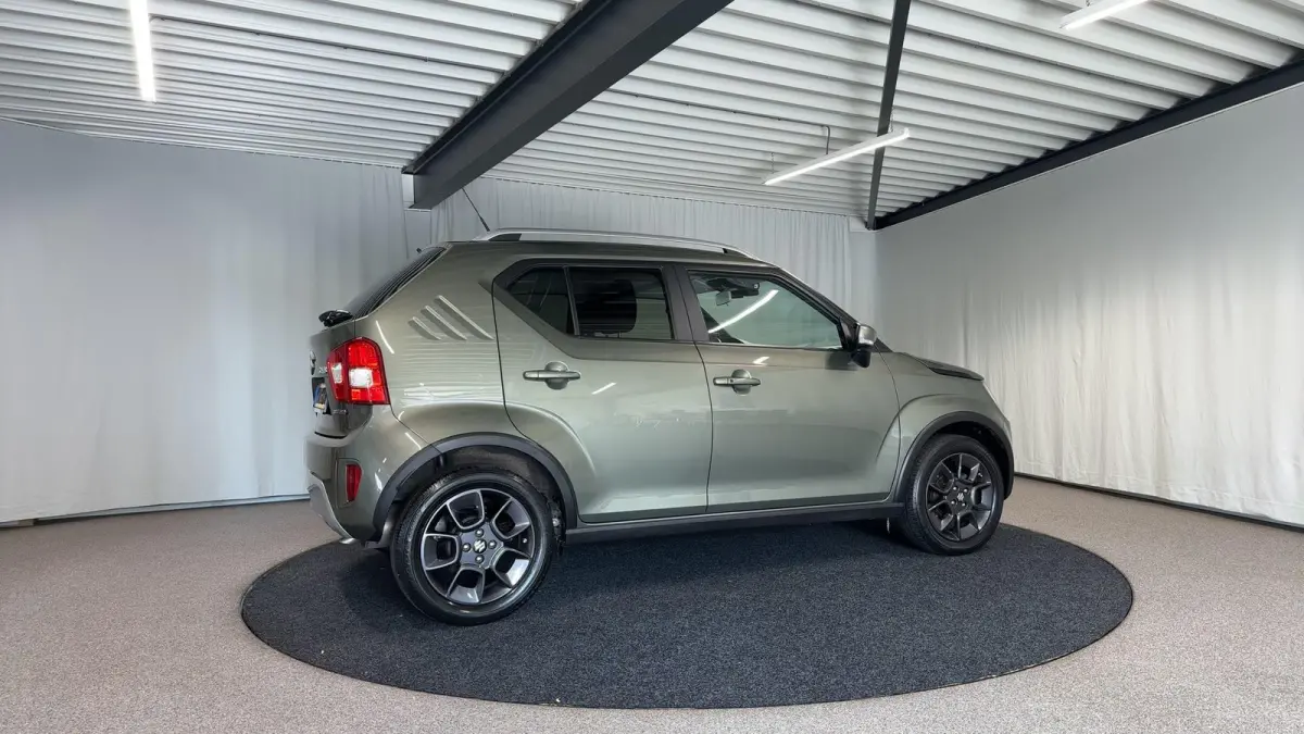 1.2 Smart Hybrid Style Automaat | Camera