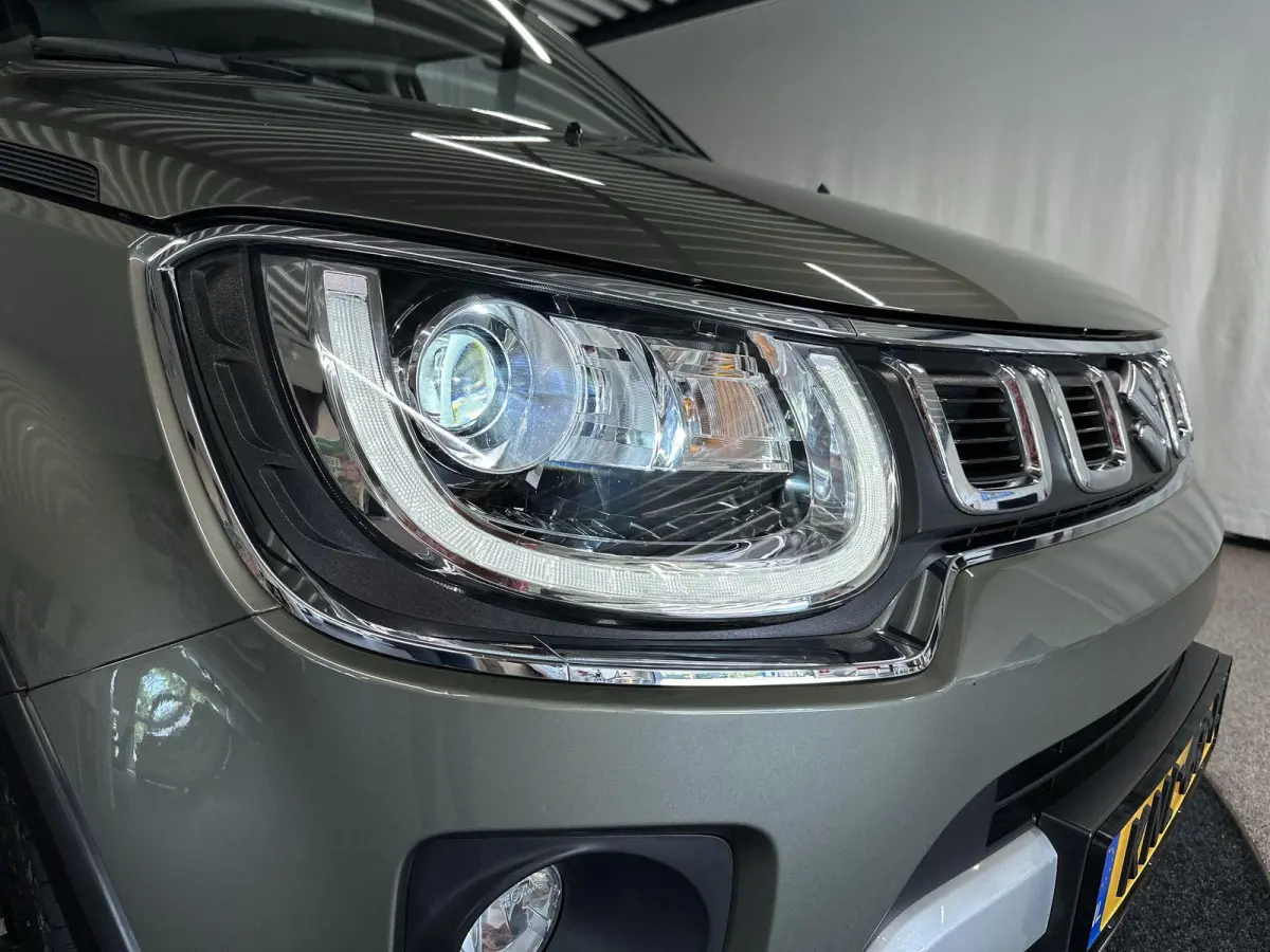 1.2 Smart Hybrid Style Automaat | Camera