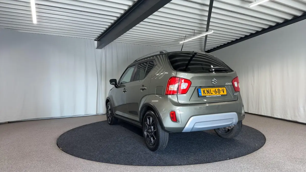 1.2 Smart Hybrid Style Automaat | Camera