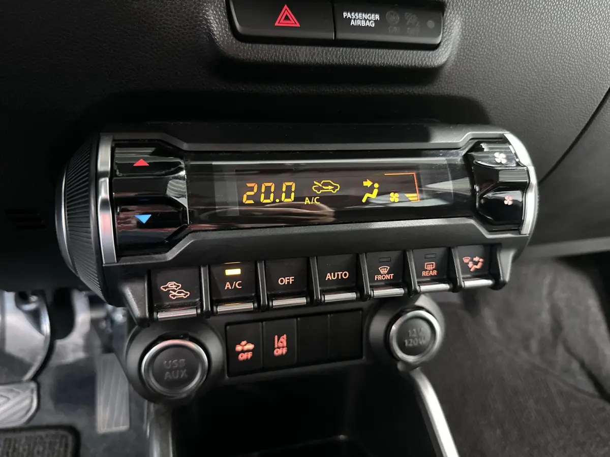 1.2 Smart Hybrid Style Automaat | Camera