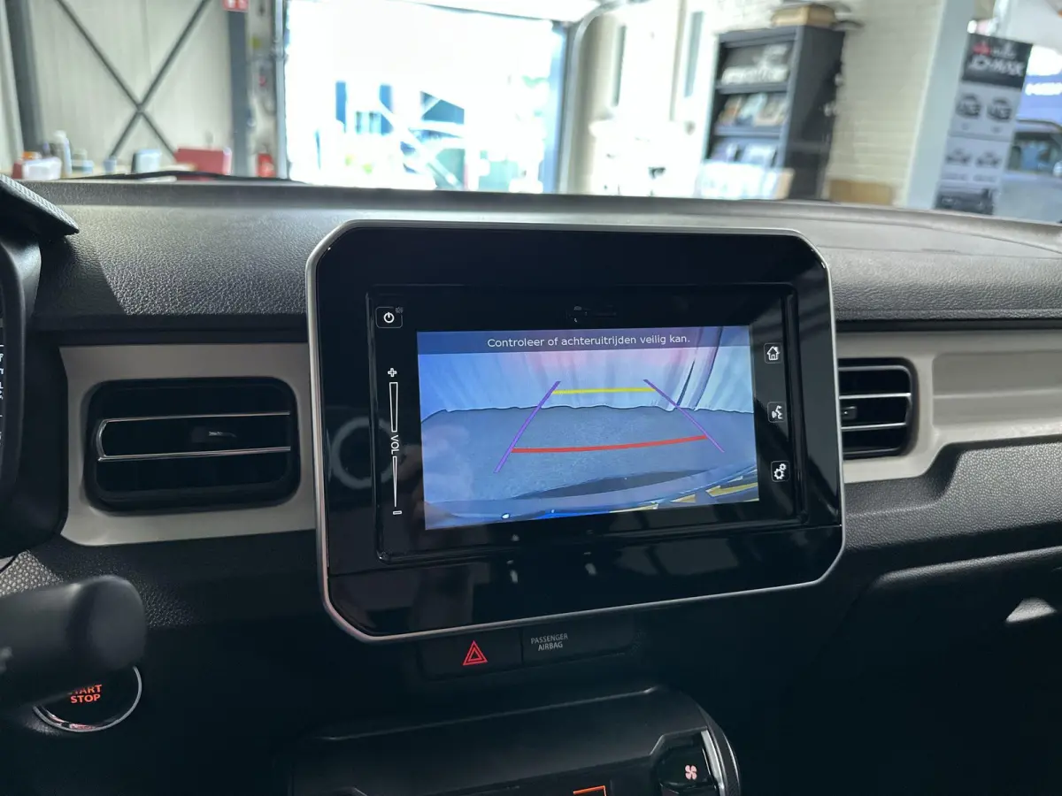 1.2 Smart Hybrid Style Automaat | Camera