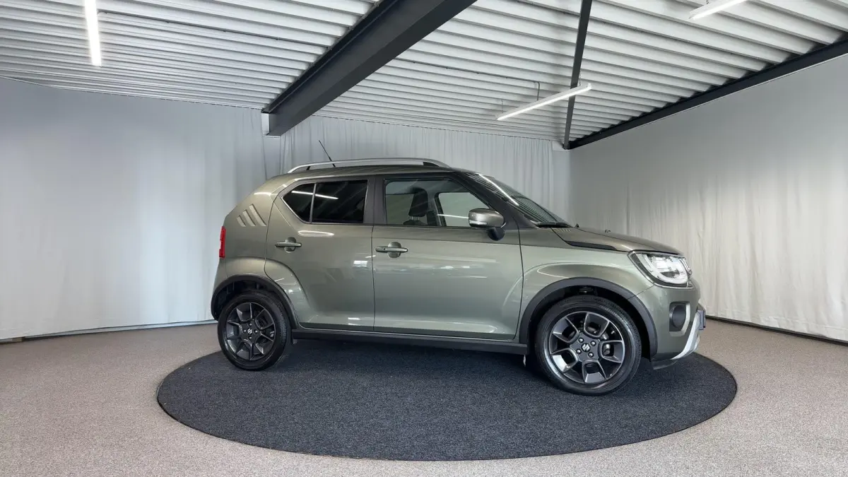 1.2 Smart Hybrid Style Automaat | Camera