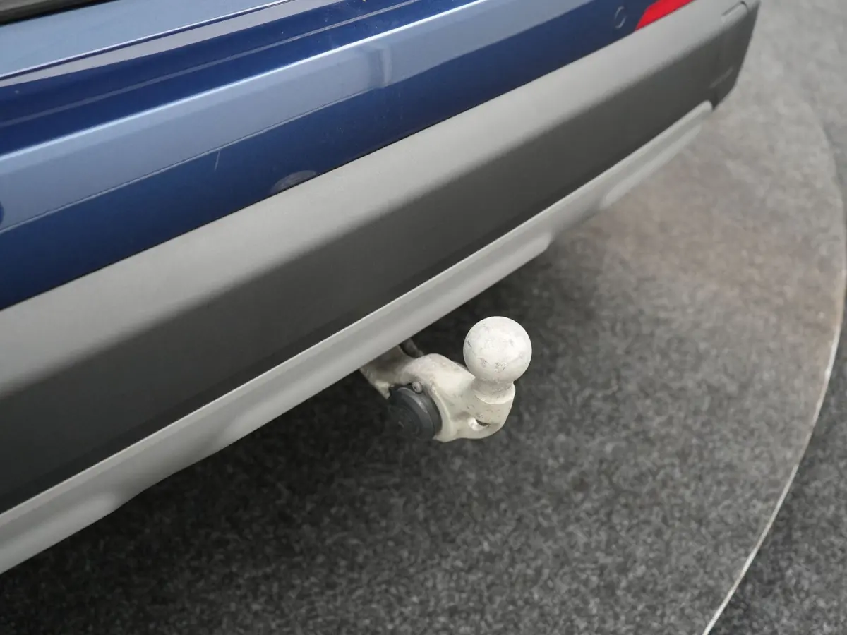 xDrive25e Sportline PHEV 245pk Dealer O.H. | Trekhaak Af Fabriek | Adaptive Cruise | Camera | Harman / Kardon | Lederen Sportstoelen Massage & Memory | Sfeerverlichting | Keyless | Blis | St