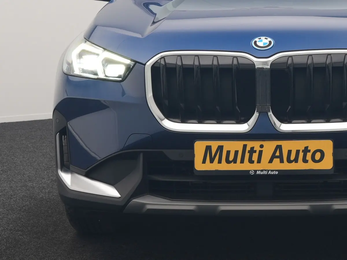 xDrive25e Sportline PHEV 245pk Dealer O.H. | Trekhaak Af Fabriek | Adaptive Cruise | Camera | Harman / Kardon | Lederen Sportstoelen Massage & Memory | Sfeerverlichting | Keyless | Blis | St
