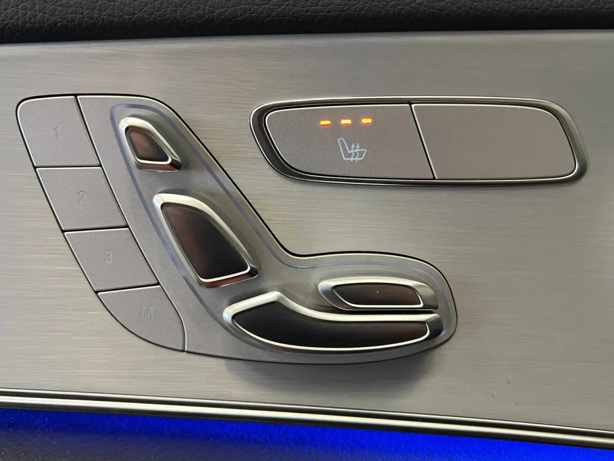 300de / AMG / Pano / Burmester / Memory