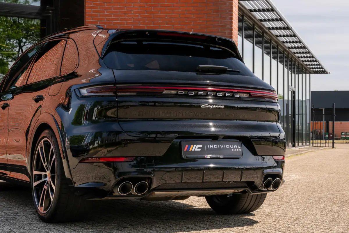 3.0 E-Hybrid Sport-Design Sportuitlaat Display