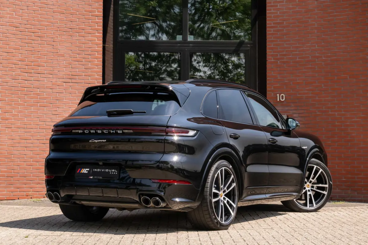 3.0 E-Hybrid Sport-Design Sportuitlaat Display