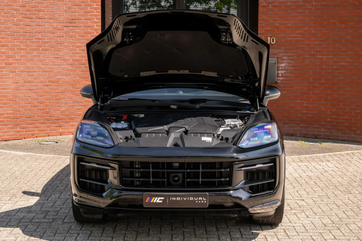 3.0 E-Hybrid Sport-Design Sportuitlaat Display
