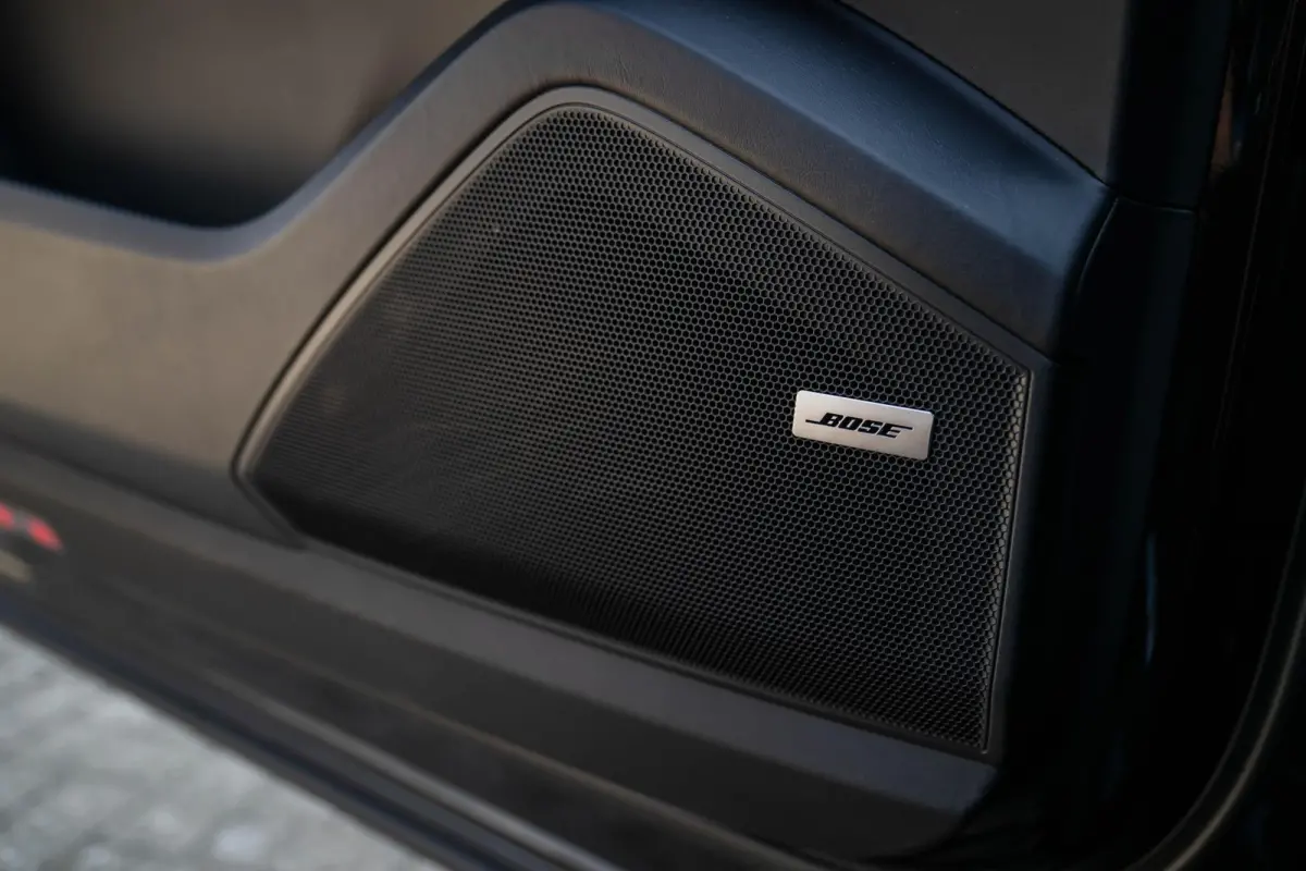 3.0 E-Hybrid Sport-Design Sportuitlaat Display