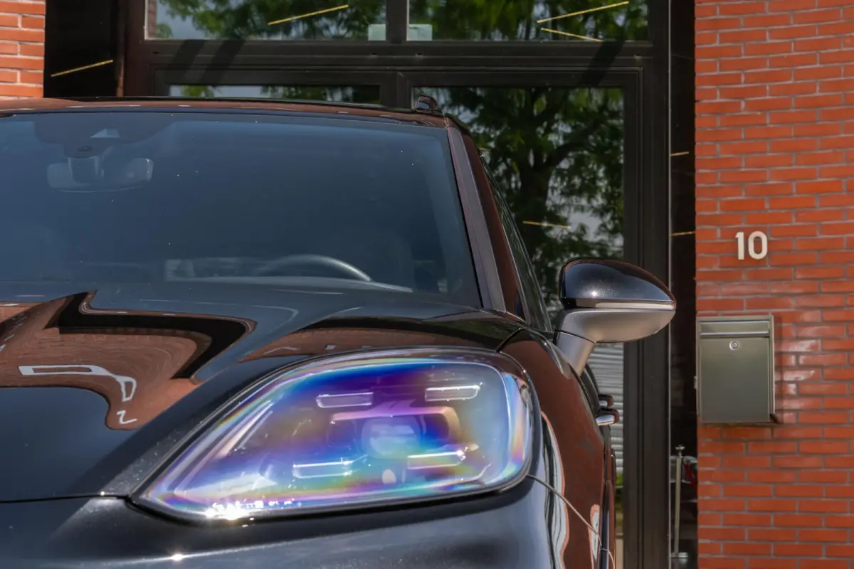 3.0 E-Hybrid Sport-Design Sportuitlaat Display