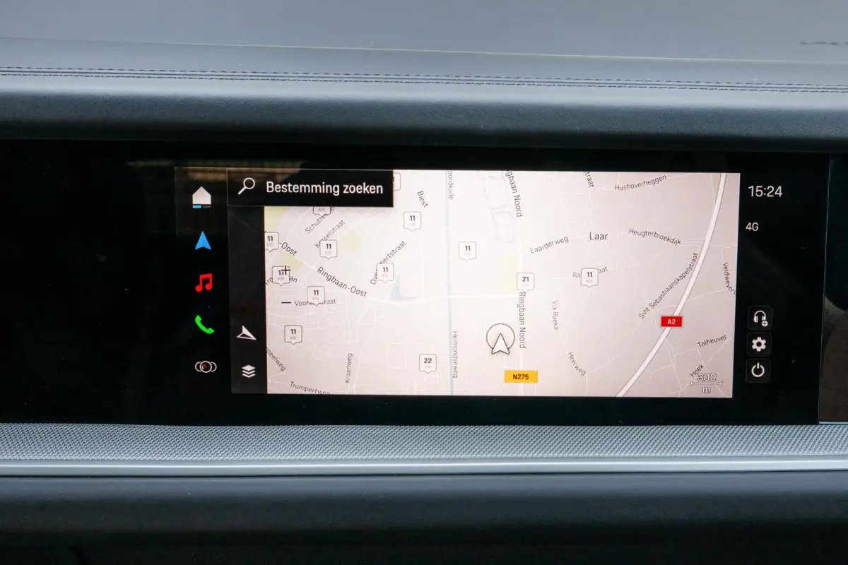 3.0 E-Hybrid Sport-Design Sportuitlaat Display