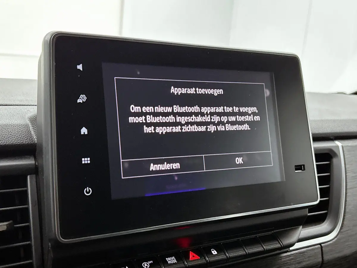 2.0 Blue dC1 150PK L2H1 Dubbele Cabine Automaat Navigatie Airco Lichtmetalen velgen Betimmering Trekhaak Camera Parkeersensoren