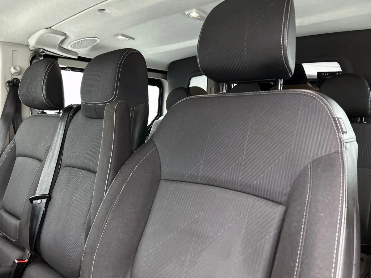 2.0 Blue dC1 150PK L2H1 Dubbele Cabine Automaat Navigatie Airco Lichtmetalen velgen Betimmering Trekhaak Camera Parkeersensoren